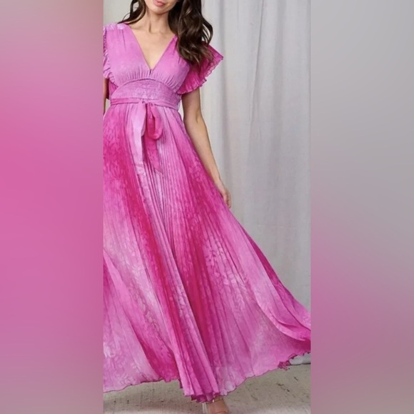 the clothing company Dresses & Skirts - The Clothing Company Vibrant Pink Dress